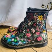 Dr. Martens 1460 Pascal 41 skórzane buty floral kwiaty NOWE bez pudełka