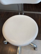 Taboret kosmetyczny, skóra