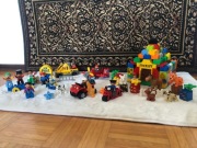 Lego Duplo miks zestawów plus żółte autko gratis 