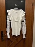 Bluzka z tiulowymi rękawami Born2Be