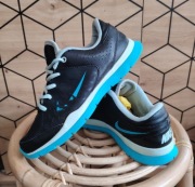 Buty sportowe adidasy Nike lekkie miękkie wygodne 38