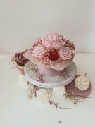 Flower Box z Kwiatami z Wosku Sojowego i Dużą Piwonią– Idealny Prezent!