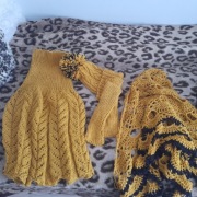 Komplet poncho, chusta, czapka i mitenki handmade 