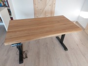 Biurko Elektryczne z blatem z litego dębu