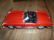 model metal FERRARI 250 GT California (1961) SKALA 1 : 16 BBURAGO Italy