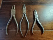 Stare narzędzia kombinerki szczypce 3 sztuki