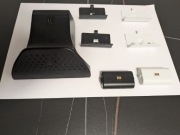 Stacja ładująca do pada, kontrolera Xbox biały i czarny.