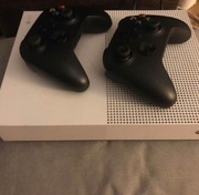 Xbox one S + Pad i okablowanie