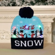 Ciepła czapka świąteczna LED.