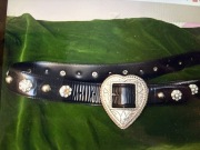 pasek damski ozdobny, wybijany, dużą klamra serce