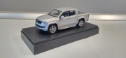 Volkswagen VW Amarok 1:43 Minichamps