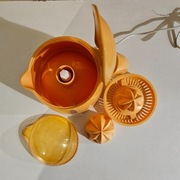 Elektryczna wyciskarka do cytrusów Holden 