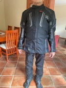 Kombinezon motocyklowy