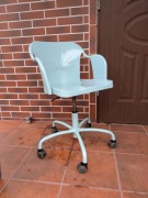 Metalowe krzesło obrotowe biurowe loft industrialne