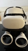 Okulary VR Meta Quest 2 128 GB + akcesoria
