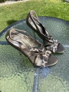 Szpilki eleganckie Guess 9M