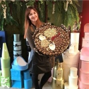 Bukiety z warzyw, owoców, słodycze, orzechów