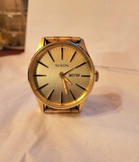 ZEGAREK NIXON !! 