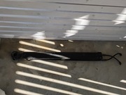 Siłownik poziomowania łyżki JCB 