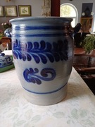 Wielki kamionkowy garnek na ogorki lub do dekoracji