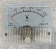 Miernik woltomierz DC analogowy 0-500V  85C1