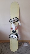 Snowboard Nidecker z wiązaniami 