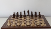Szachownica nr 5 mahoń + figury drewniane