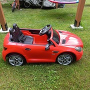 Samochód na akumulator 