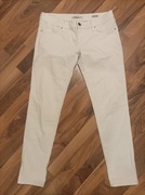 Śliczne białe jeansy spodnie Mavi 43