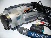 SONY CCD-TRV418E-zgraj kasety Hi8/8mm/ Video8 w Pal-u/NTSC, stan BDB, Japan