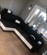 Duży narożnik z funkcją spania/ komora na pościel / zaglówki + pufy