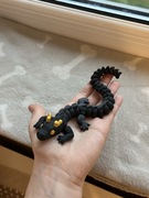 Flexi figurka 3D baby smok chiński czarny fidget toy ozdoba dekoracja