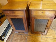 Stare dębowe szafki nocne 