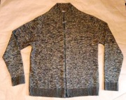 Sweter oliwkowo - czarny HOUSE