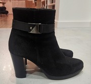 Botki zamszowe skórzane 100% Lasocki rozmiar 38