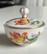 Cukiernica ręcznie malowana bomboniera Dresden Richard Wehsener kwiaty