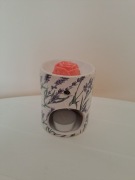 kominek zapachowy że świecą sojową róża 