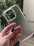 Przezroczysty case etui Spigen iPhone 14 Pro
