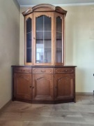 Witryna meblowa / kredens / STAN IDEALNY - orzech