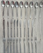 Zestaw sztućców z lat PRL-u