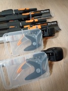 teleskopowy sekator uniwersalny Fiskars PowerGear X (UPX86), żyrafa 