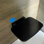 Siedzenie składane pod prysznic czarne lub białe