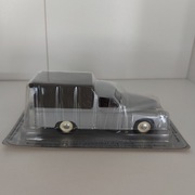 Metalowy model WARSZAWA 200 PICKUP Kultowe Auta PRL-u 1:43