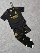 komplet piłkarski Adidas Real Madryt 23/24 trzeci komplet roz. 92 cm