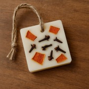  Zawieszka z wosku sojowego z jesiennym aromatem Dyni