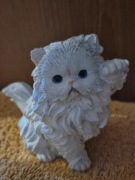 Figurka biały kotek kot pers