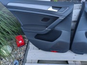 Boczki drzwi, tapicerka golf 7 - komplet stan idealny , jak nowe 2019