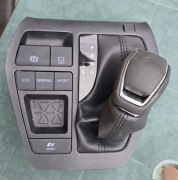 RAV4 V panel lewarek automatu Warszawa 