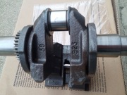 Wał korbowy (923)  silnika Briggs & Stratton 12,5hp dolnozaworowego 