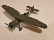 model niemieckiego samolotu rozpoznawczego Henschel Hs 126. 